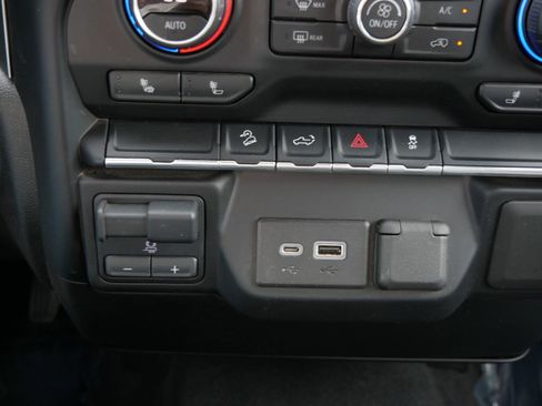 Used 2021 Chevrolet Silverado 3500 LT w/ Convenience Package AWD/4WD image 23