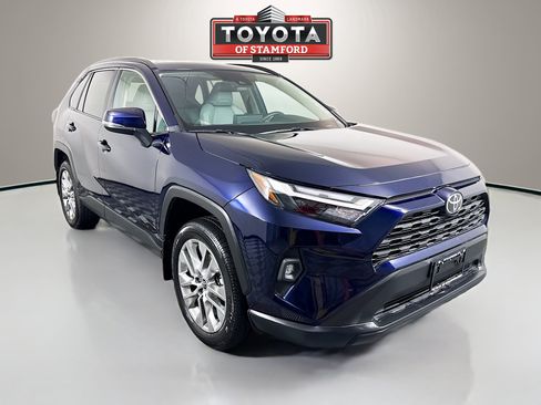 Used 2025 Toyota RAV4 XLE Premium w/ Weather Package AWD/4WD image 1