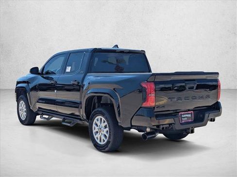 Used 2025 Toyota Tacoma SR5 image 10