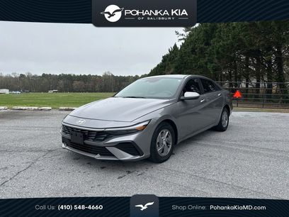 Used 2024 Hyundai Elantra SE