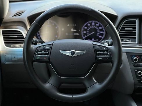 Used 2016 Hyundai Genesis 3.8 RWD image 28