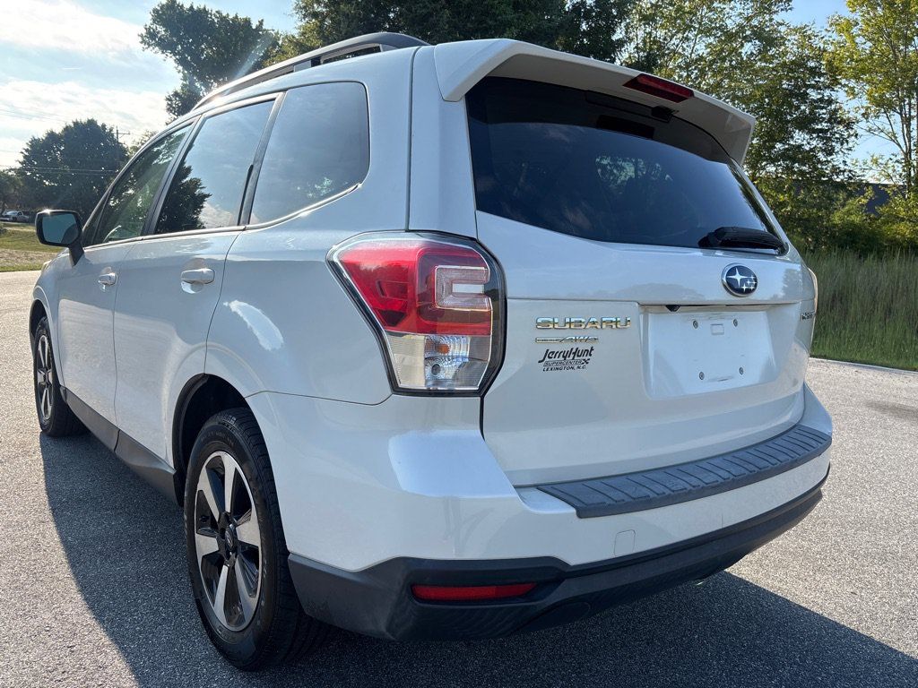 Used 2018 Subaru Forester 2.5i Premium AWD/4WD image 3