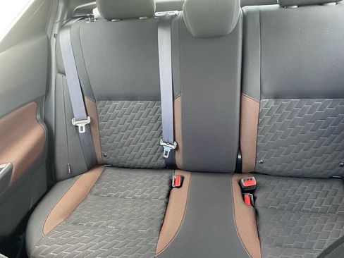 Used 2021 Nissan Kicks SR FWD image 12