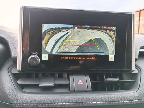 Used 2023 Toyota RAV4 XLE image 31