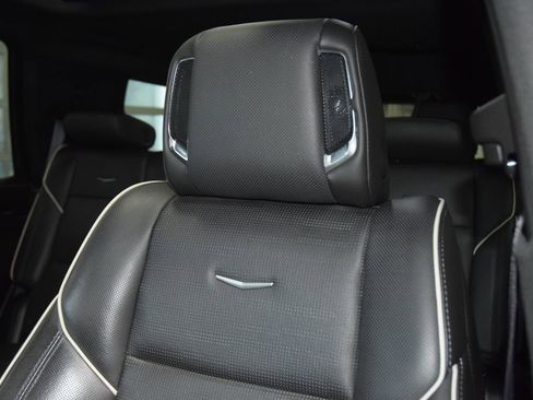 Used 2022 Cadillac Escalade Sport w/ Touring Package AWD/4WD image 42