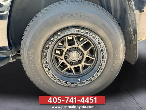 Used 2021 Toyota 4Runner SR5 AWD/4WD image 34