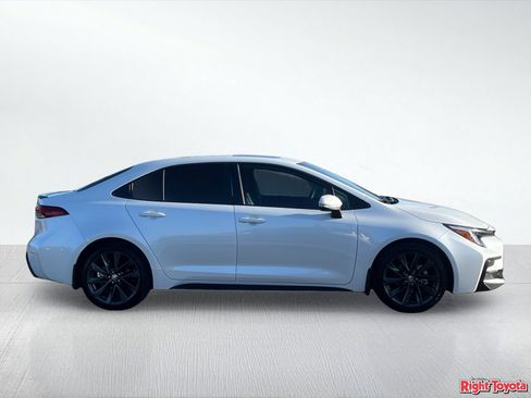 Certified 2025 Toyota Corolla XSE FWD image 7