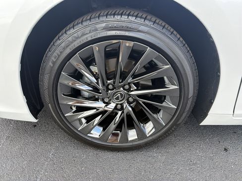 Used 2025 Lexus ES 300h w/ Technology Package image 8