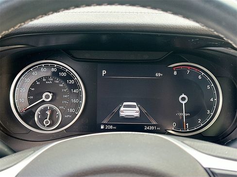 Used 2023 Genesis G70 2.0T image 12