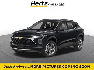 Used 2025 Chevrolet Trax LT FWD video 1