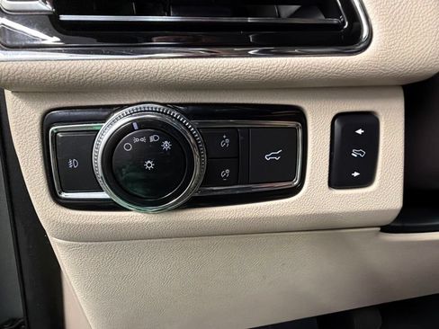 Certified 2020 Lincoln Navigator L Reserve w/ Luxury Package AWD/4WD image 25