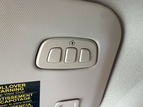 Used 2020 Ford Escape Titanium AWD/4WD image 26