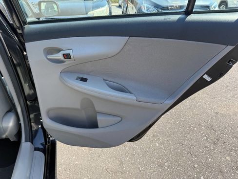 Used 2013 Toyota Corolla L image 27