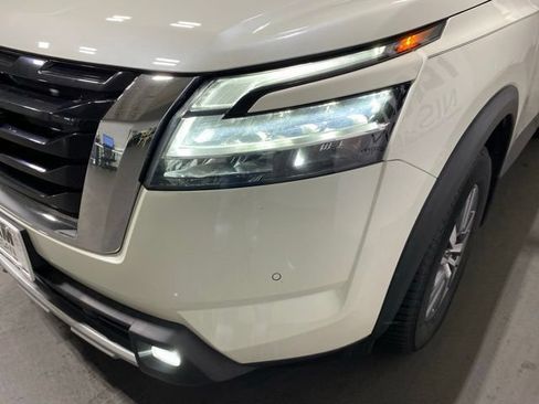 Certified 2022 Nissan Pathfinder SL AWD/4WD image 29