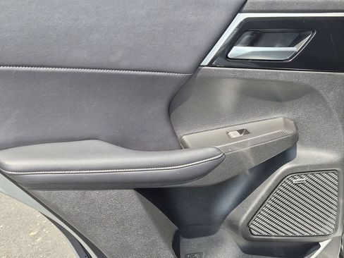Used 2025 Mitsubishi Outlander SE AWD/4WD image 27