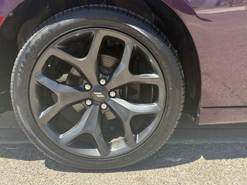 Used 2020 Dodge Charger SXT w/ Blacktop Package RWD image 3
