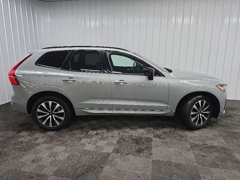 Used 2025 Volvo XC60 B5 Plus AWD/4WD image 2