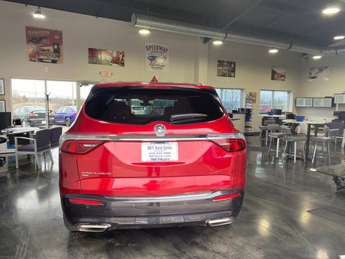 Used 2024 Buick Enclave Premium image 7