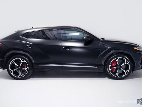 Used 2021 Lamborghini Urus AWD/4WD image 3