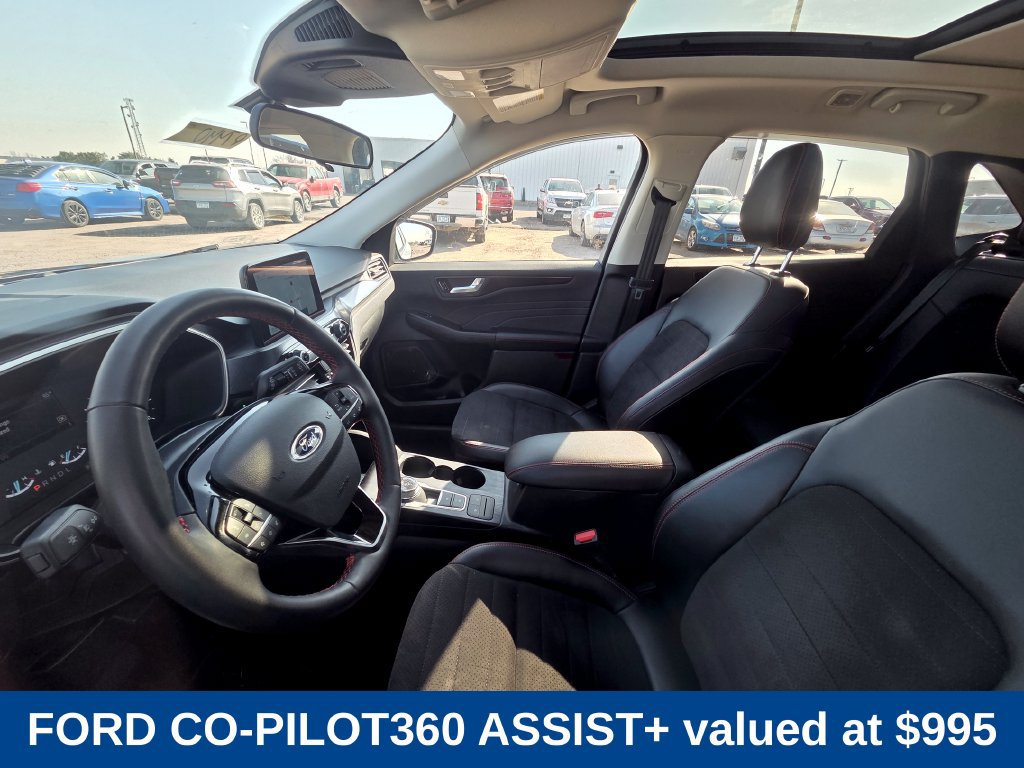 Used 2022 Ford Escape SEL w/ SEL Stealth AWD Package image 5