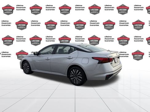 Certified 2024 Nissan Altima 2.5 SV image 3