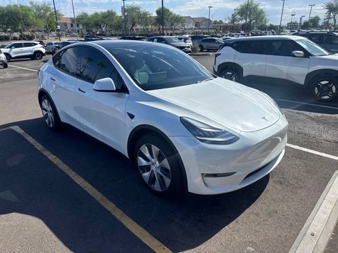 Used 2020 Tesla Model Y Long Range AWD/4WD image 9