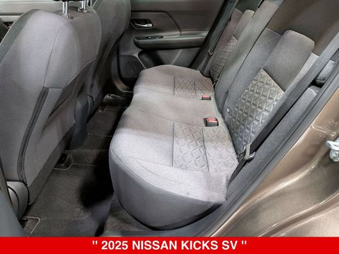 Certified 2025 Nissan Kicks SV w/ SV Premium Package AWD/4WD image 30