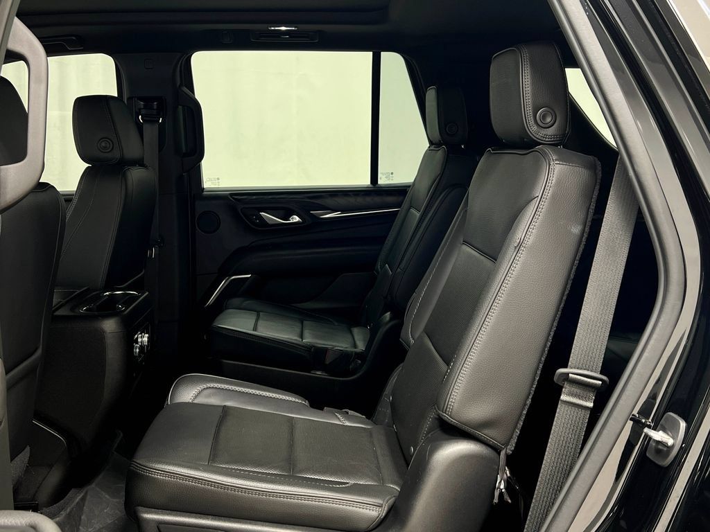 Used 2021 GMC Yukon Denali w/ Denali Premium Package AWD/4WD image 33