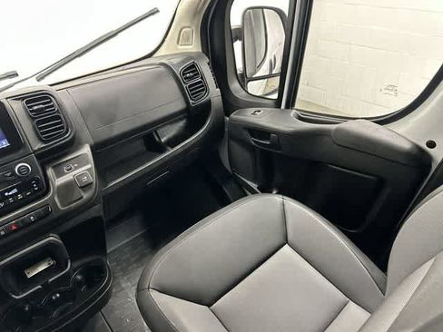 Used 2025 RAM ProMaster 3500 w/ Convenience Group FWD image 11