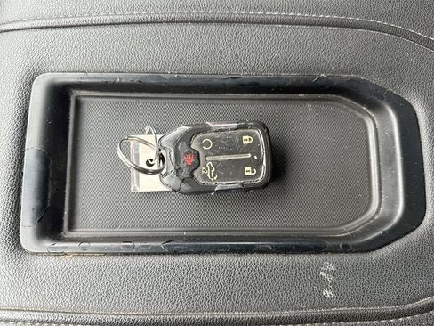 Used 2019 GMC Sierra 1500 SLT w/ SLT Premium Plus Package image 36