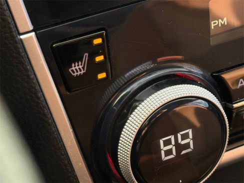 Used 2018 Subaru Outback 3.6R Touring image 37