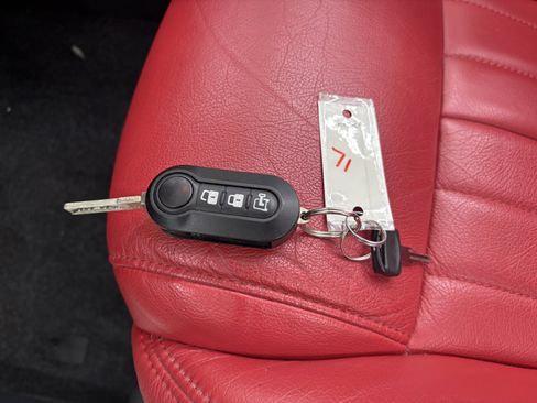 Used 2013 FIAT 500 Lounge w/ Luxury Leather Pkg FWD image 25