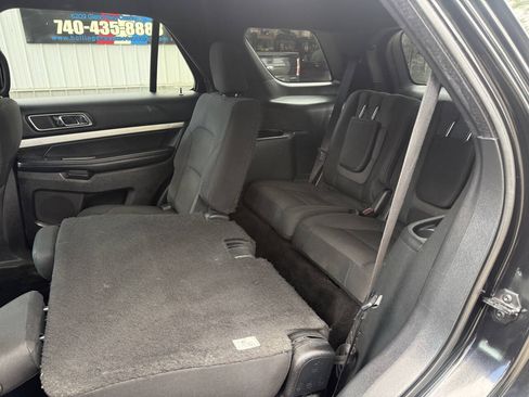 Used 2017 Ford Explorer XLT AWD/4WD image 13