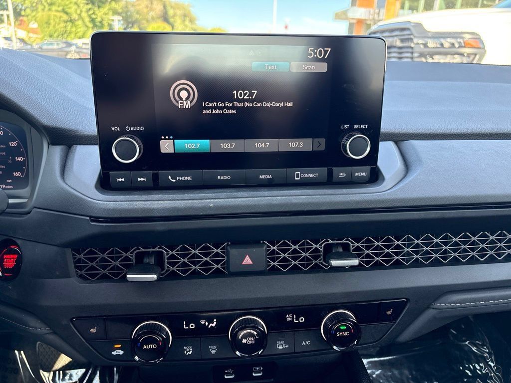 Used 2024 Honda Accord EX image 27