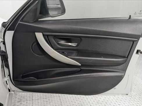 Used 2016 BMW 320i Sedan image 22