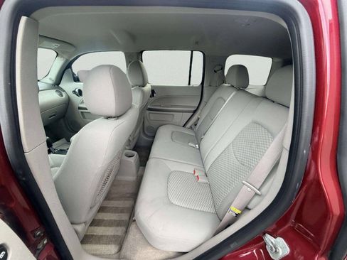 Used 2007 Chevrolet HHR LS FWD image 18