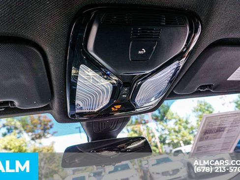 Used 2022 BMW X6 xDrive40i w/ M Sport Package image 35