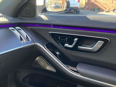 Used 2023 Mercedes-Benz S 500 4MATIC image 36