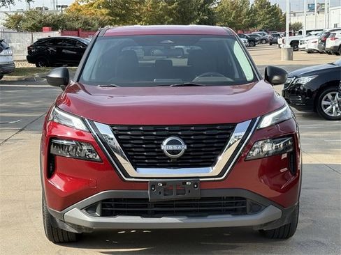 Used 2023 Nissan Rogue S image 6