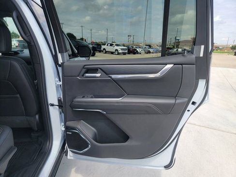 New 2026 GMC Acadia Elevation w/ Elevation Premium Package FWD image 10