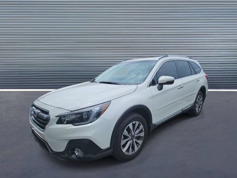 Used 2018 Subaru Outback 3.6R Touring w/ Protection Package #1 AWD/4WD image 1