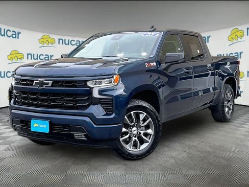 Used 2023 Chevrolet Silverado 1500 RST w/ Z71 Off-Road Package AWD/4WD image 3