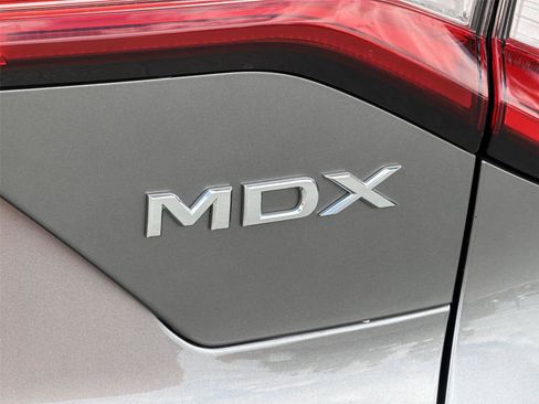 Used 2023 Acura MDX FWD w/ Technology Package image 8