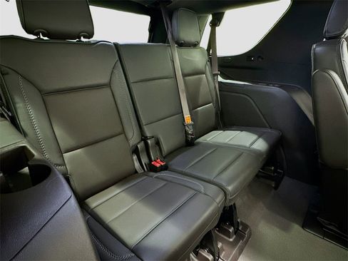 Used 2024 GMC Yukon Denali image 30