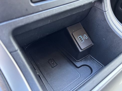 Used 2024 Ford Edge SEL w/ Convenience Package image 19