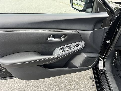 Certified 2025 Nissan Sentra SV FWD image 19