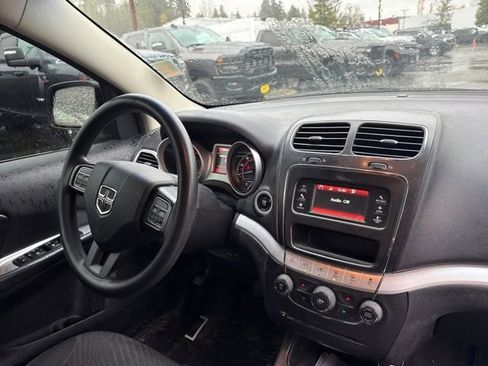 Used 2016 Dodge Journey SXT w/ Comfort/Convenience Group image 11