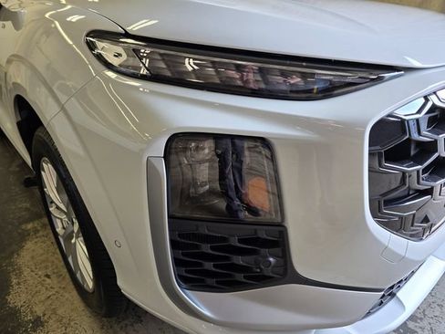 New 2026 Audi Q3 quattro 2.0T AWD/4WD image 4