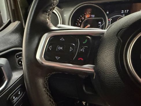Used 2021 Jeep Wrangler Unlimited Sahara w/ Uconnect 4C Nav & Sound Group AWD/4WD image 16