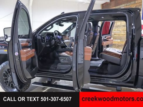 Used 2024 GMC Sierra 2500 Denali Ultimate AWD/4WD image 41